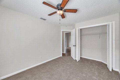 House in Brandon, Florida 4 bedrooms, 193.24 sq.m. № 1853348 - photo 23