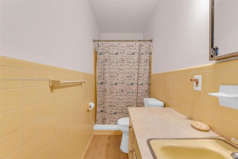 Купить виллу или дом в Норт-Майами, Флорида 4 спальни, 201.69м2, № 1956448 - фото 25