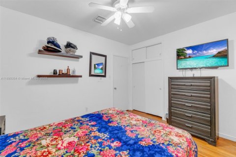 Купить виллу или дом в Норт-Майами, Флорида 4 спальни, 201.69м2, № 1956448 - фото 16