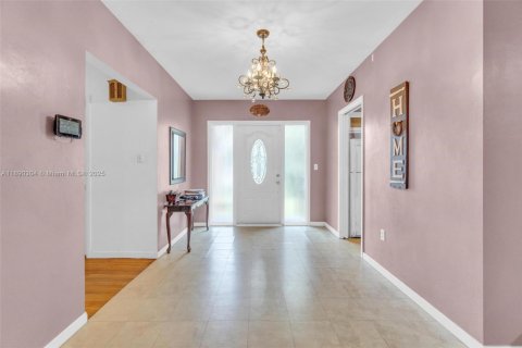 Купить виллу или дом в Норт-Майами, Флорида 4 спальни, 201.69м2, № 1956448 - фото 21