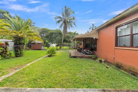 Купить виллу или дом в Норт-Майами, Флорида 4 спальни, 201.69м2, № 1956448 - фото 27