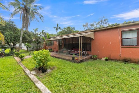 Купить виллу или дом в Норт-Майами, Флорида 4 спальни, 201.69м2, № 1956448 - фото 28