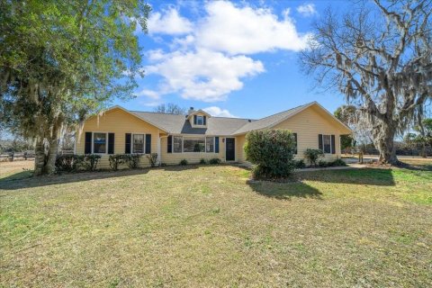 Casa en Ocala, Florida 3 dormitorios, 185.8 m2 № 2416461