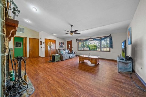 Casa en venta en Ocala, Florida, 3 dormitorios, 185.8 m2 № 2416461 - foto 13