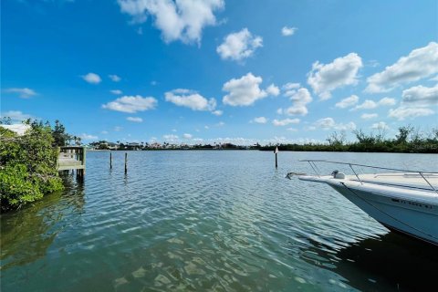 House in Englewood, Florida 1 bedroom, 51.65 sq.m. № 1769320 - photo 12