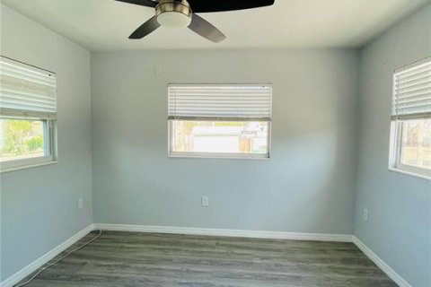 House in Englewood, Florida 1 bedroom, 51.65 sq.m. № 1769320 - photo 6
