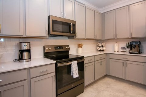 House in Kissimmee, Florida 5 bedrooms, 296.64 sq.m. № 1579080 - photo 5
