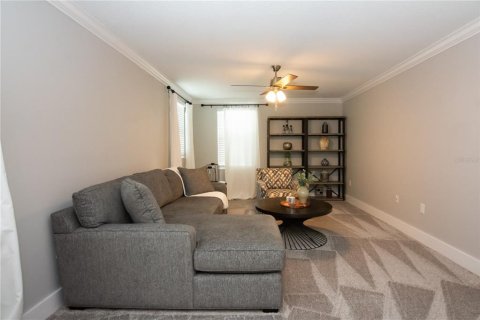 House in Kissimmee, Florida 5 bedrooms, 296.64 sq.m. № 1579080 - photo 12