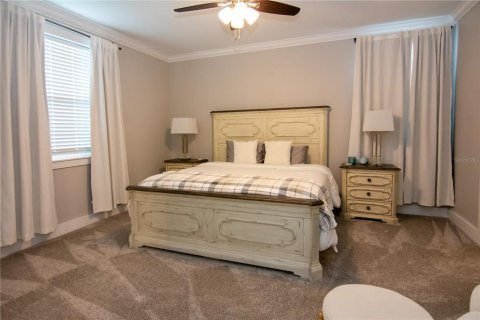 House in Kissimmee, Florida 5 bedrooms, 296.64 sq.m. № 1579080 - photo 22