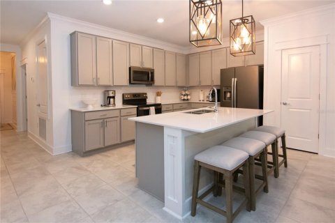 House in Kissimmee, Florida 5 bedrooms, 296.64 sq.m. № 1579080 - photo 4