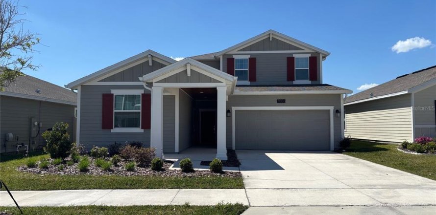 House in Kissimmee, Florida 5 bedrooms, 296.64 sq.m. № 1579080