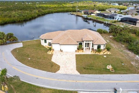 Casa en venta en Port Charlotte, Florida, 4 dormitorios, 227.61 m2 № 1520185 - foto 43