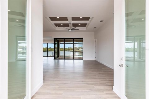 Casa en venta en Port Charlotte, Florida, 4 dormitorios, 227.61 m2 № 1520185 - foto 37