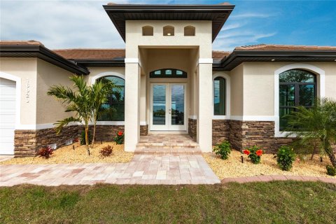 Casa en venta en Port Charlotte, Florida, 4 dormitorios, 227.61 m2 № 1520185 - foto 60