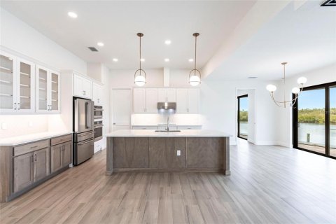 Casa en venta en Port Charlotte, Florida, 4 dormitorios, 227.61 m2 № 1520185 - foto 53