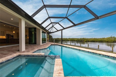 Casa en venta en Port Charlotte, Florida, 4 dormitorios, 227.61 m2 № 1520185 - foto 46