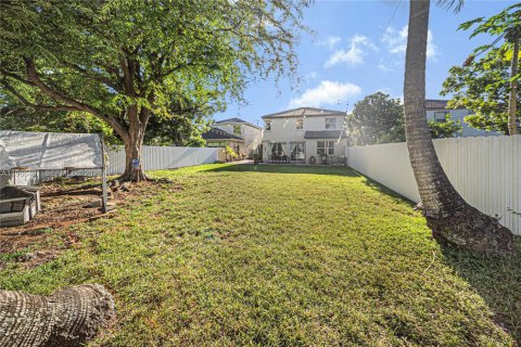 Villa ou maison à vendre à Pembroke Pines, Floride: 4 chambres, 184.13 m2 № 2048673 - photo 25