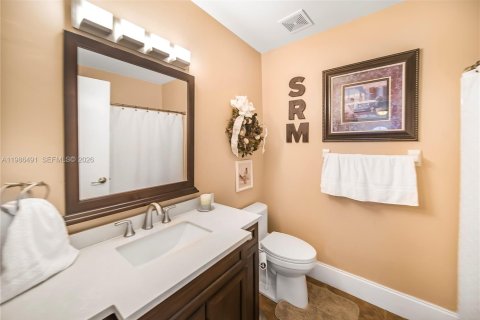 Villa ou maison à vendre à Pembroke Pines, Floride: 4 chambres, 184.13 m2 № 2048673 - photo 18