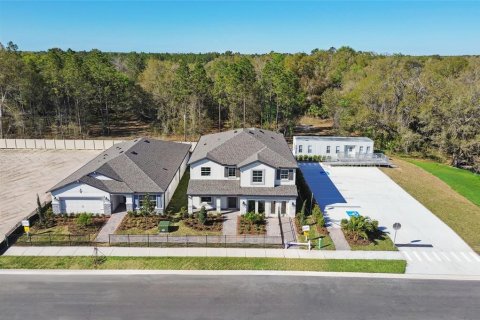 House in Hudson, Florida 5 bedrooms, 328.04 sq.m. № 1751183 - photo 3