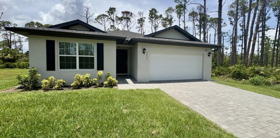 House in Port Charlotte, Florida 3 bedrooms, 144 sq.m. № 1791347