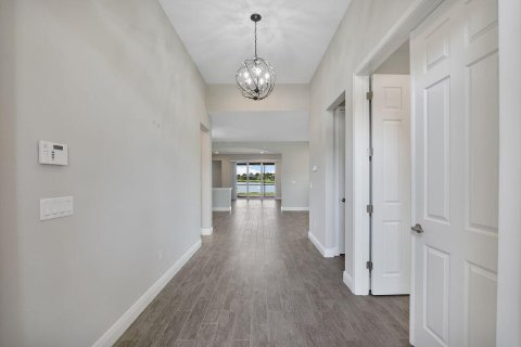 Casa en venta en Port St. Lucie, Florida, 3 dormitorios, 189.43 m2 № 2351128 - foto 8
