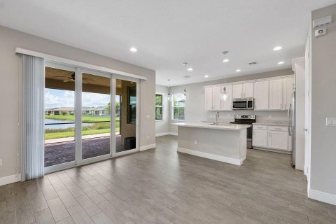 Casa en venta en Port St. Lucie, Florida, 3 dormitorios, 189.43 m2 № 2351128 - foto 16