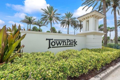Casa en venta en Port St. Lucie, Florida, 3 dormitorios, 189.43 m2 № 2351128 - foto 2