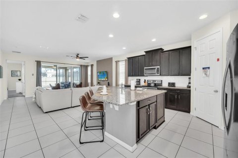 Villa ou maison à louer à Kissimmee, Floride: 7 chambres, 315.96 m2 № 2425806 - photo 11