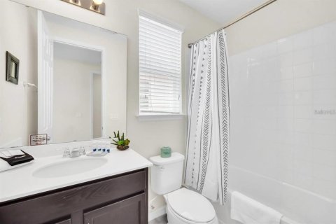 Villa ou maison à louer à Kissimmee, Floride: 7 chambres, 315.96 m2 № 2425806 - photo 29