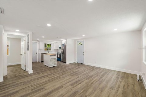 Купить виллу или дом в Тампа, Флорида 12 комнат, 130.43м2, № 1911685 - фото 2