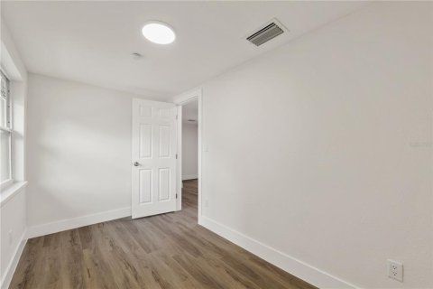 Купить виллу или дом в Тампа, Флорида 12 комнат, 130.43м2, № 1911685 - фото 14
