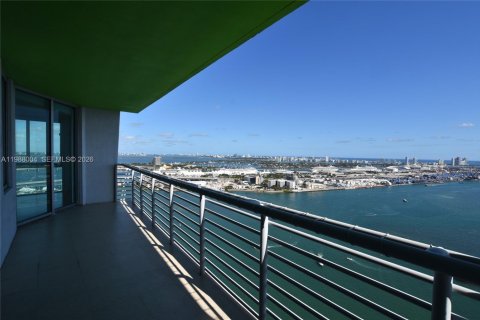 Condo in Miami, Florida, 3 bedrooms  № 2053055 - photo 8