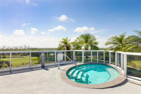 Condominio en venta en Miami Beach, Florida, 1 dormitorio, 89.74 m2 № 1774572 - foto 14