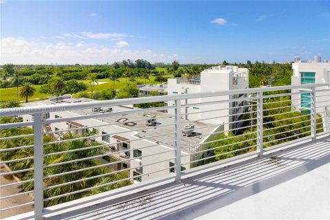 Condominio en venta en Miami Beach, Florida, 1 dormitorio, 89.74 m2 № 1774572 - foto 6