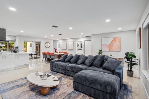 Villa ou maison à vendre à Hollywood, Floride: 6 chambres № 2005198 - photo 28