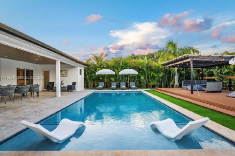 Villa ou maison à vendre à Hollywood, Floride: 6 chambres № 2005198 - photo 16