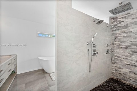 Villa ou maison à vendre à Fort Lauderdale, Floride: 5 chambres, 232.26 m2 № 2023757 - photo 14
