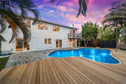 Villa ou maison à vendre à Fort Lauderdale, Floride: 5 chambres, 232.26 m2 № 2023757 - photo 28