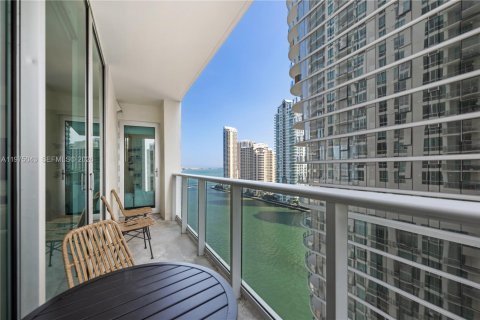 Condo in Miami, Florida, 2 bedrooms  № 2040677 - photo 22