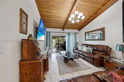 Casa en venta en Pembroke Pines, Florida, 2 dormitorios, 111.11 m2 № 1862959 - foto 27