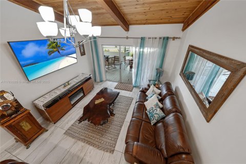 Casa en venta en Pembroke Pines, Florida, 2 dormitorios, 111.11 m2 № 1862959 - foto 26
