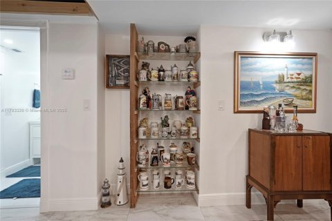Casa en venta en Pembroke Pines, Florida, 2 dormitorios, 111.11 m2 № 1862959 - foto 23