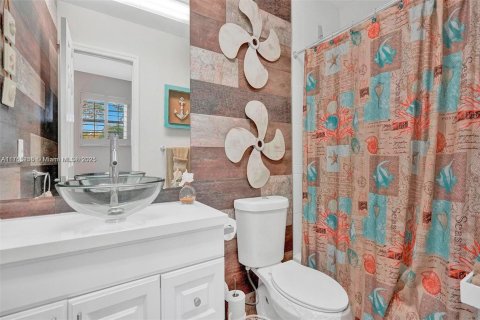 Condo in Lauderdale Lakes, Florida, 2 bedrooms  № 1707145 - photo 21