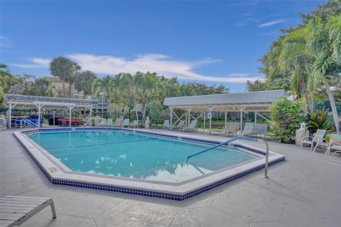 Condo in Lauderdale Lakes, Florida, 2 bedrooms  № 1707145 - photo 28