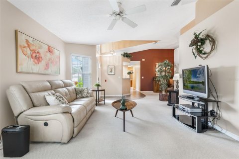 House in Leesburg, Florida 2 bedrooms, 120.12 sq.m. № 1906533 - photo 8