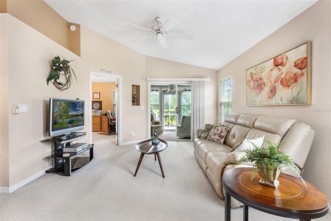 House in Leesburg, Florida 2 bedrooms, 120.12 sq.m. № 1906533 - photo 6