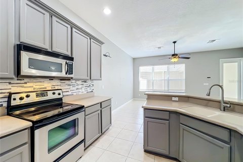 Touwnhouse à vendre à Longwood, Floride: 3 chambres, 133.59 m2 № 2391268 - photo 8