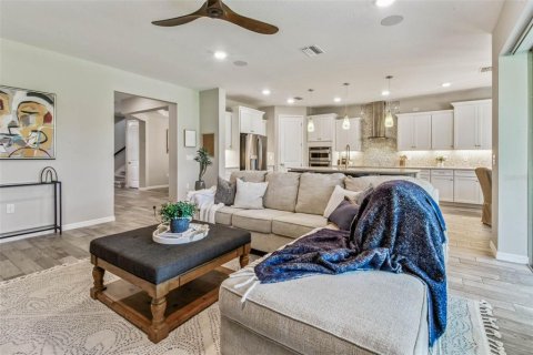 Casa en venta en Lutz, Florida, 4 dormitorios, 319.49 m2 № 1885736 - foto 19