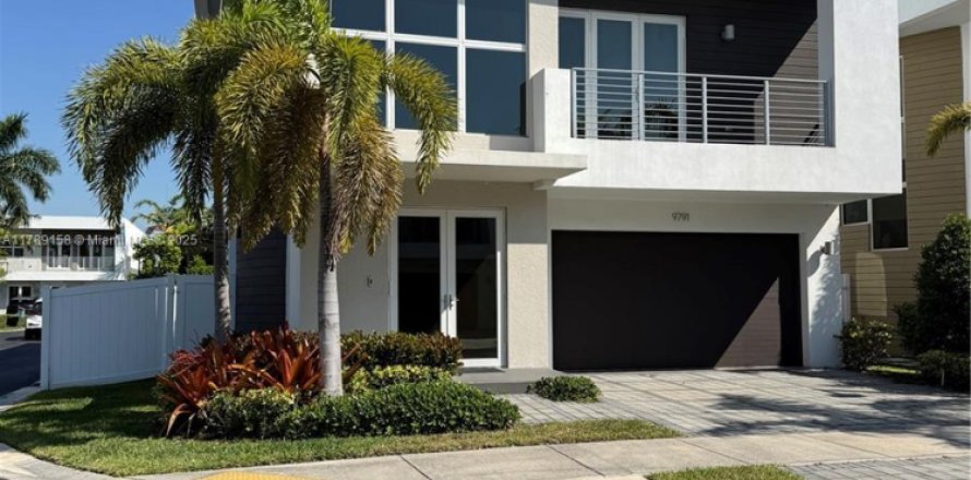 Casa en Doral, Florida 4 dormitorios, 289.2 m2 № 1936417