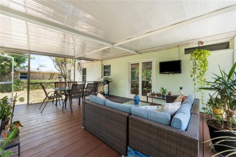 House in Bradenton, Florida 3 bedrooms, 112.97 sq.m. № 1757741 - photo 17